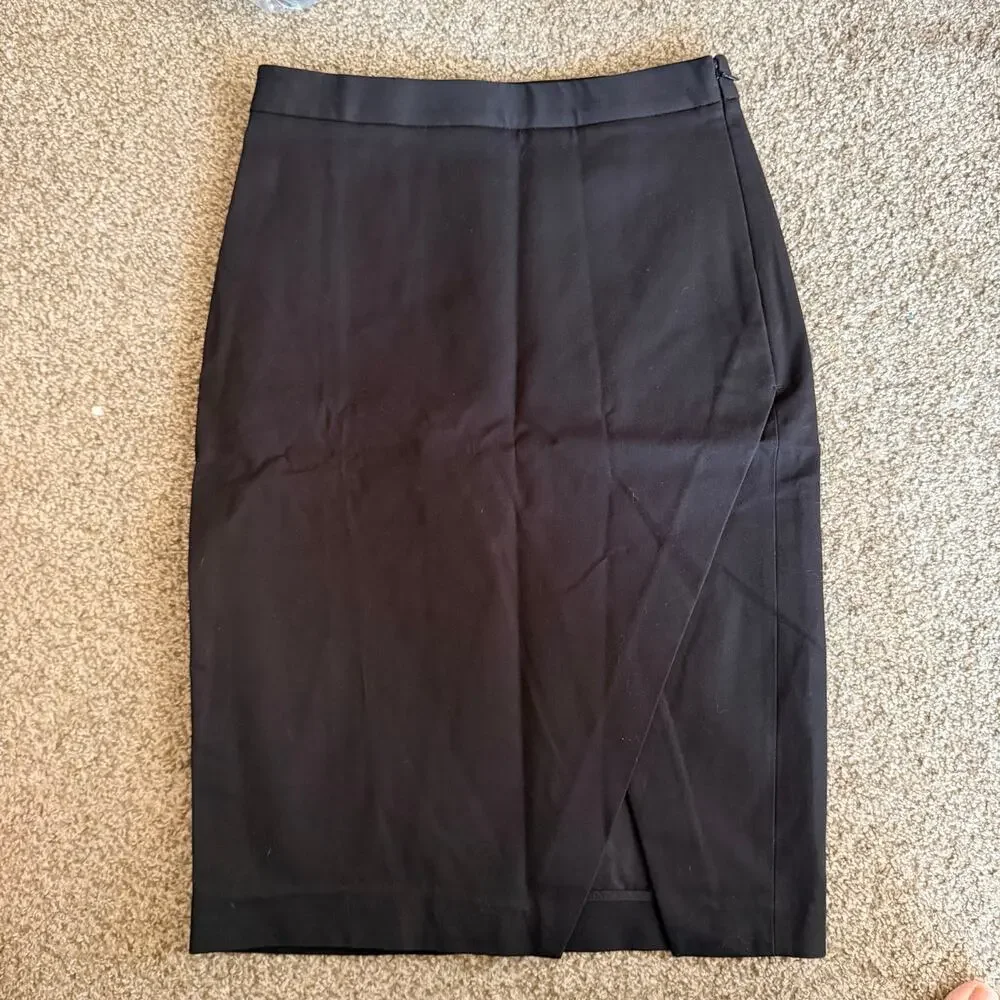 Banana Republic Black Pencil Skirt with Slit Size 4